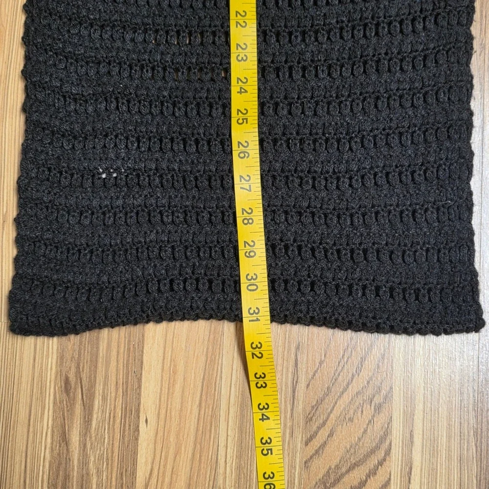 Victoria's Secret Crochet Infinity Scarf Women's One Size Acrylic Warm‎ Cozy